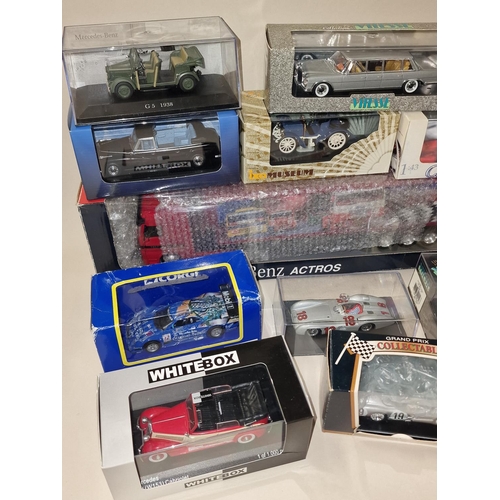 403 - Collection of mainly boxed contemporary die cast vehicles.