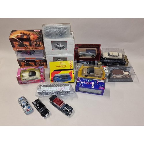 404 - Collection of mainly boxed contemporary die cast vehicles.