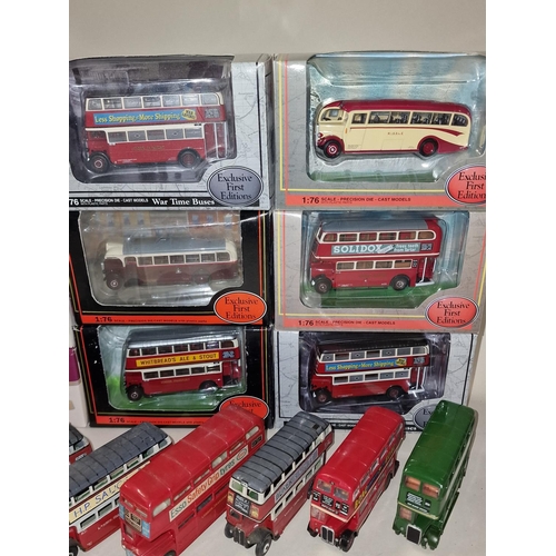 412 - Mixed modern and vintage boxed/unboxed buses/coaches to include examples by Dinky and EFE.