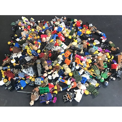 211 - Collection of various Lego figures in box.