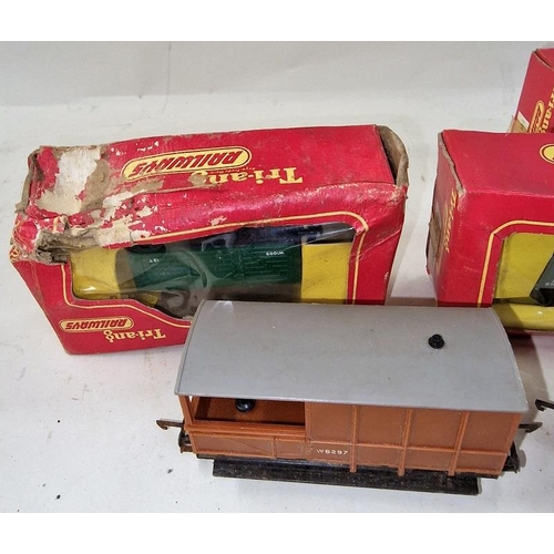 181 - Collection of vintage Tri-ang OO gauge rolling stock. Some in storage worn boxes. 9 in lot