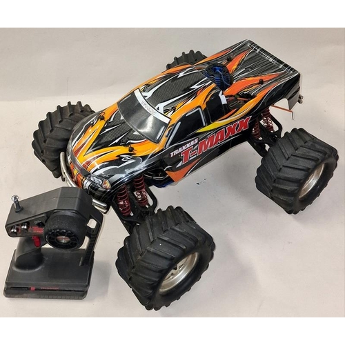 253 - Traxxas T-Maxx large radio controlled monster truck with remote control.