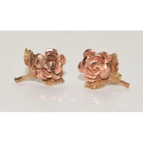 251 - 9ct gold ladies Rose design earrings