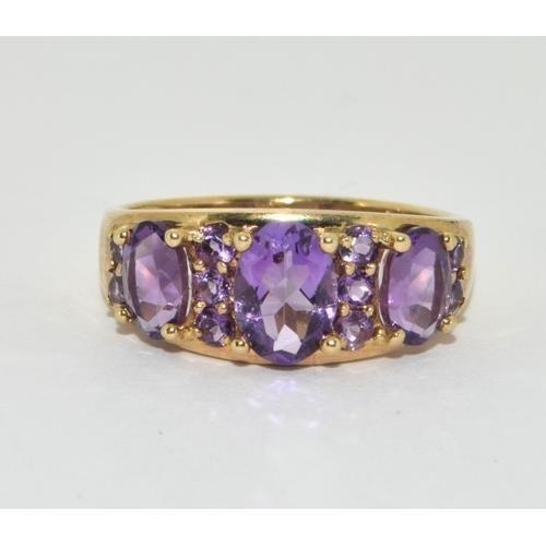 289 - 9ct gold ladies antique set Amethyst ring size M