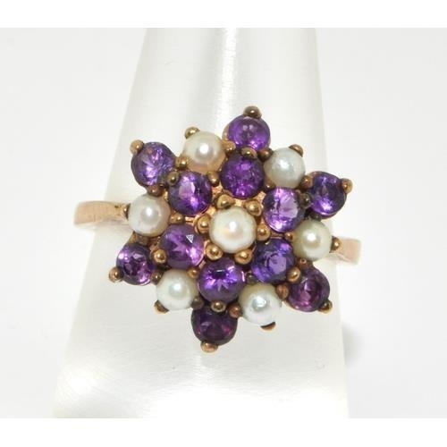 282 - 9ct gold ladies Amethyst and Pearl cluster ring size O