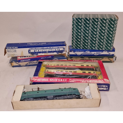 138 - Meccano Hornby AC-HO collection of mainly boxed railway items to include locos and wagons.