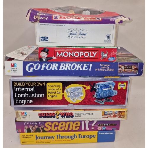 262 - Collection of vintage and modern board games to include Guess Who?, Monopoly, Trivial Pursuit and ot... 