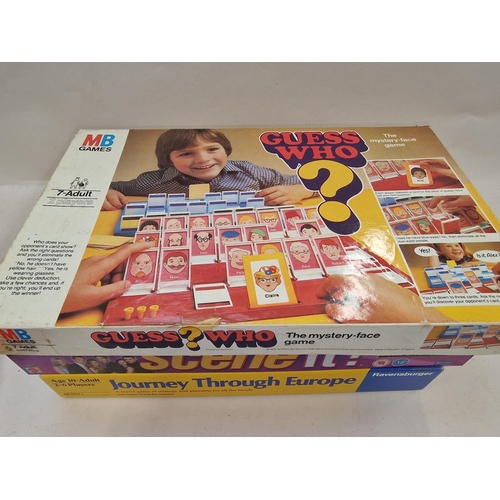 262 - Collection of vintage and modern board games to include Guess Who?, Monopoly, Trivial Pursuit and ot... 