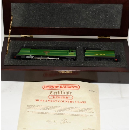 141 - Hornby 00 gauge R.320 SR West Country Class 'Exeter' Limited edition. Presented in luxury wooden cas... 