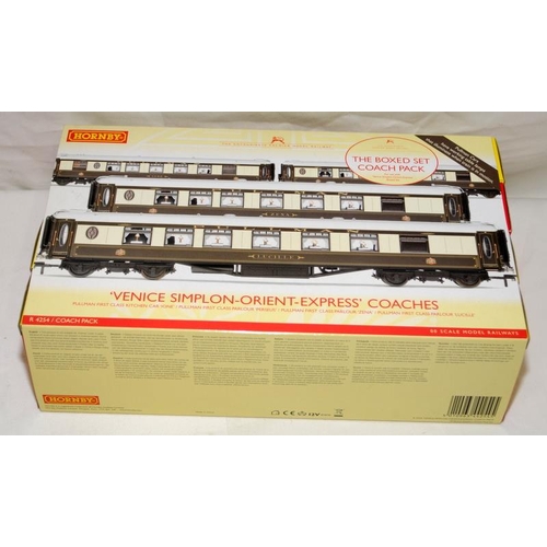 146 - Hornby 00 gauge Venice Simplon Orient Express boxed set coach pack ref:R4254. Excellent condition th... 