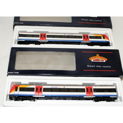 157 - 00 gauge Bachmann Branch Line 32-452 170/4 Turbostar 2 car DMU Southwest Trains. Box has storage wea... 