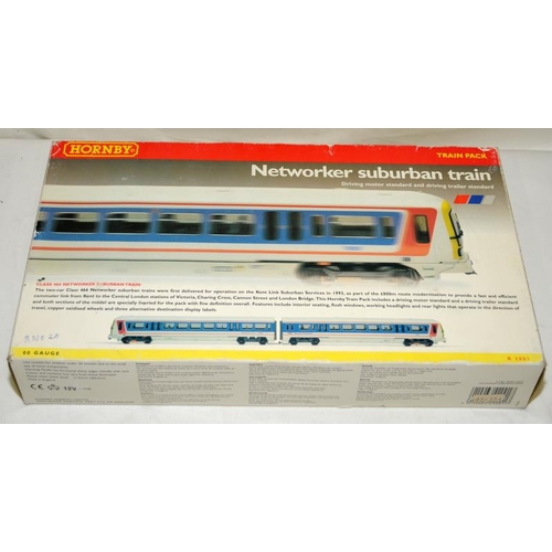 166 - Hornby 00 gauge class 466 Network Suburban Train ref:2001. Box has storage wear, models excellent