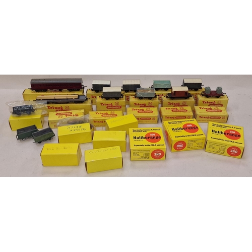 173 - Tri-ang Railways TT Gauge collection of vintage wagons some with original boxes.