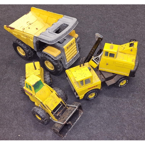 264 - Tonka group of vintage work vehicles in a playworn condition (3)