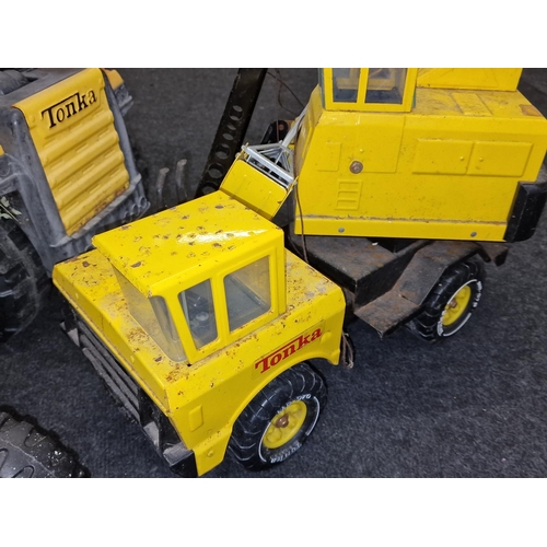 264 - Tonka group of vintage work vehicles in a playworn condition (3)