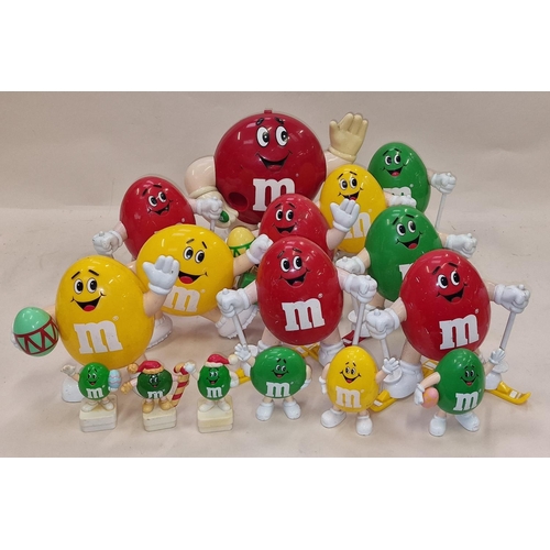 265 - Group of vintage 1990's plastic Mars M&M's toys.