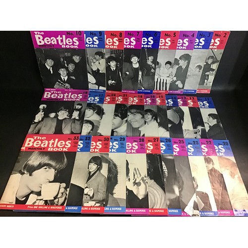 471 - COLLECTION OF VARIOUS BEATLE EPHEMERA. Here we have a selection of Beatles memorabilia to include a ... 