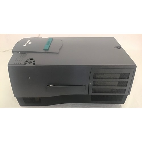 434 - VIDEO PROJECTOR. Barco Graphics G6300 professional video projector.