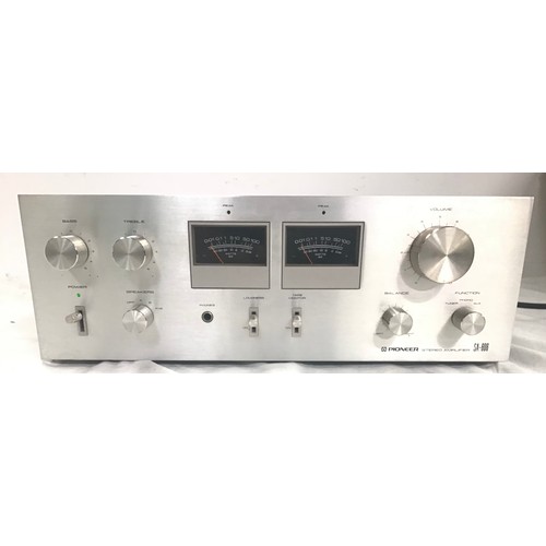 591 - PIONEER STEREO AMPLIFIER. Here we have a SA-606 amp finished in brushed silver which powers up when ... 