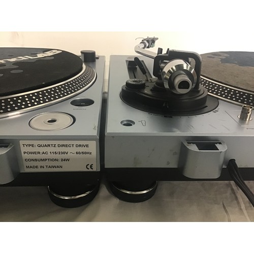 582 - DJ TURNTABLES X 2. Here we find a couple of boxed DLP-32s turntables for use in DJ setups. They both... 