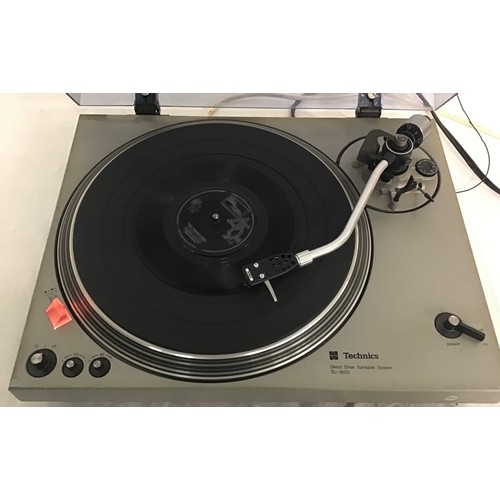 574 - TECHNICS STEREO DIRECT DRIVE TURNTABLE. This is model SL-1800 fitted with a Ortofon VMS 20 MkII cart... 