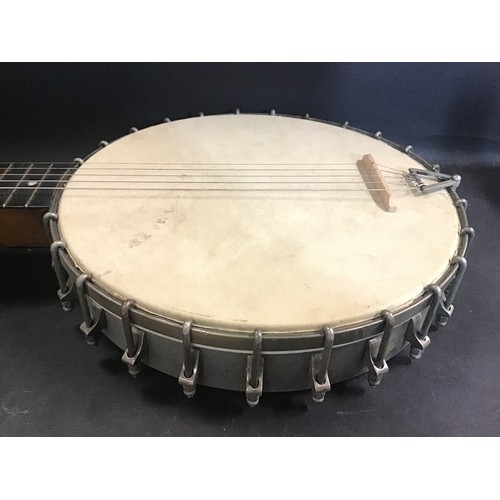 458 - VINTAGE 6 STRING BANJO. This item has no makers marks but has a number stamped 353 to the inside rim... 