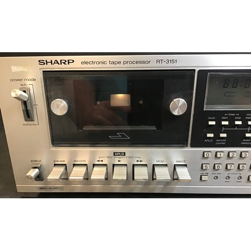 566 - SHARP CASSETTE TAPE DECK. Here we have model No. RT-3151 which was a flashy cassette deck back in th... 