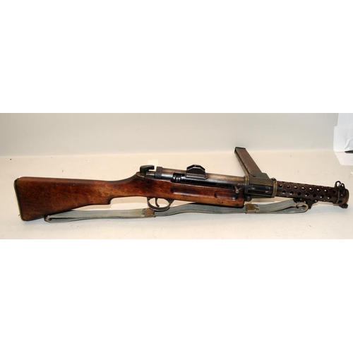 155 - Genuine WW2 Decommissioned Sterling Lanchester Mark 1* sub-machine gun. In excellent condition and c... 