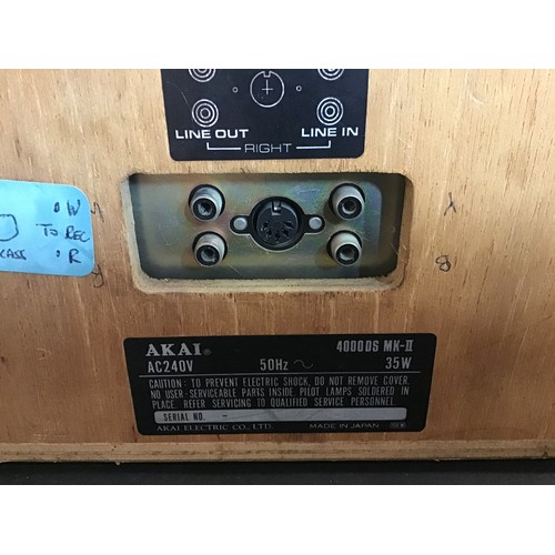 562 - AKAI REEL TO REEL TAPE RECORDER. Model No. 40000DS MK 2 which powers on and tapes spin on play, forw... 