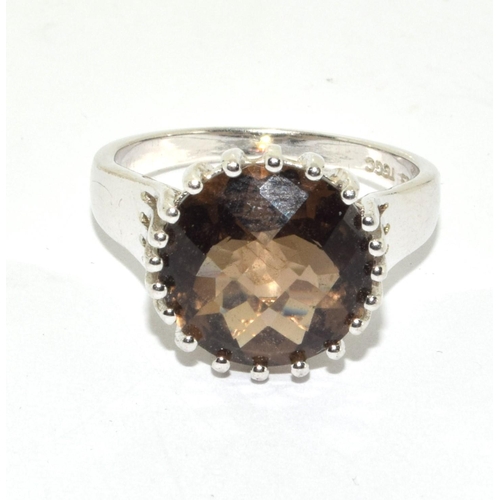 385 - A 925 silver and smokey quartz solitaire ring Size P