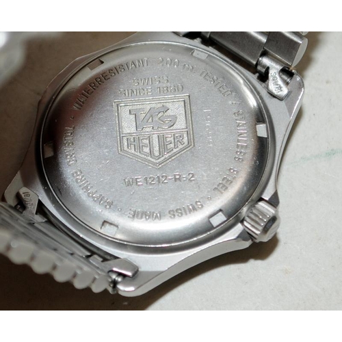 373 - Tag Heuer Ladies quartz professional 200m divers watch ref: WE1212-R-2. Seen working at time of list... 