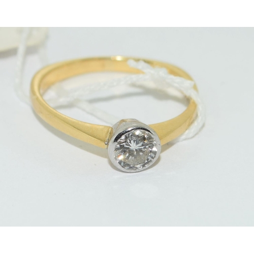 348 - 18ct gold Ladies Diamond solitaire ring VS2/SI1 0.5ct size N