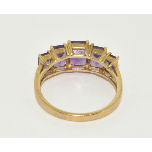 266 - 9ct gold ladies antique set 5 stone Amethyst ring size O