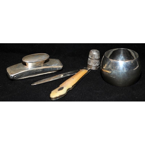 322 - A collection of British hallmarked and continental silver items