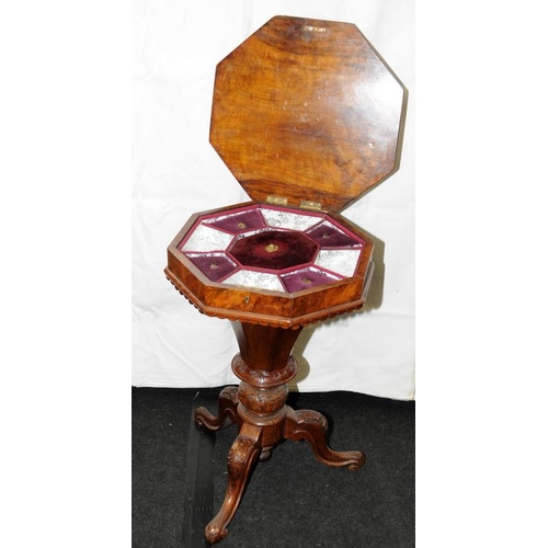 242 - Antique pedestal table with tripod base, decorated with carved acanthus leaves. Walnut veneer to top... 