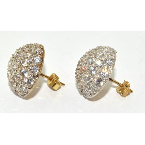 357 - 9ct gold round cluster earrings