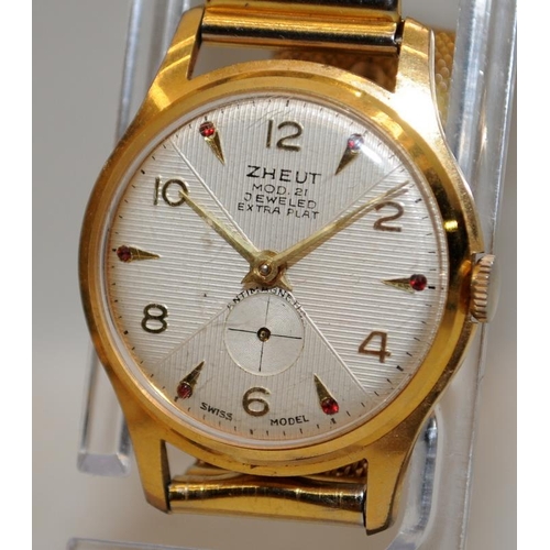 270 - Collection of ladies and gents watches to include a vintage Rotary cushion case and a Zheut manual w... 