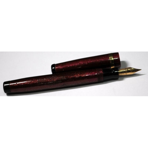 5 - Boxed Mabie Todd Swan garnet lizard skin fountain pen with #3 14ct nib. In excellent condition. (Ref... 