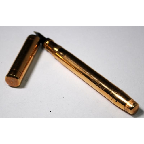 30 - Swan 14ct gold fountain pen. Hallmarked for London 1938. Comes in a period Mabie Todd box with Swan ... 
