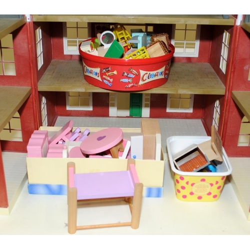 129 - Sylvanian families Regency Hotel c/w some accessories