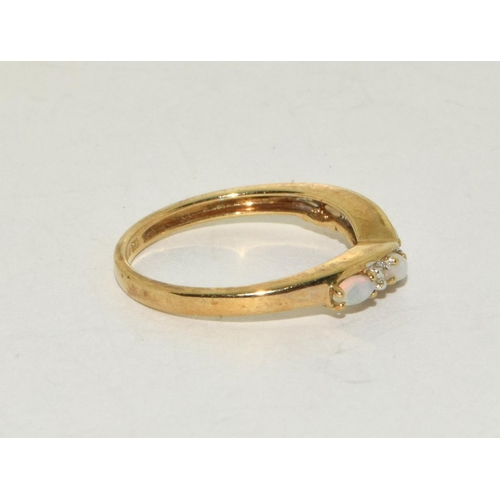 185 - Opal/Diamond 9ct Gold Ring Size M