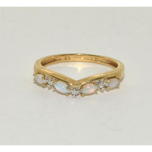 185 - Opal/Diamond 9ct Gold Ring Size M