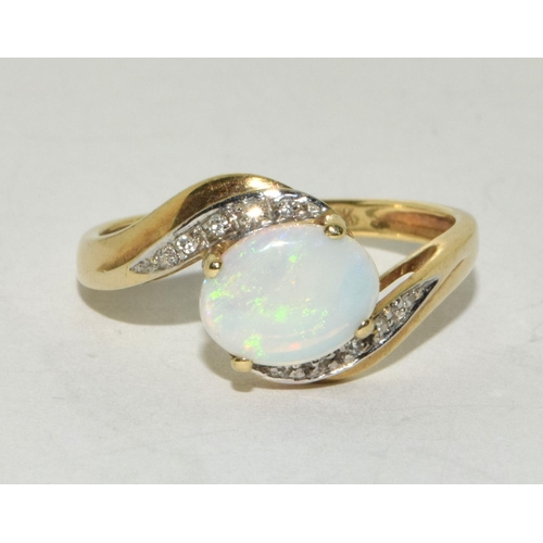 188 - Fire Opal/Diamond 9ct Gold Ring 2.5g Size S