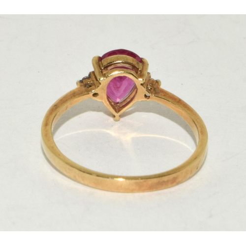 206 - 9ct Gold Ladies Ruby & Diamond Pear Shaped Ring. Size N
