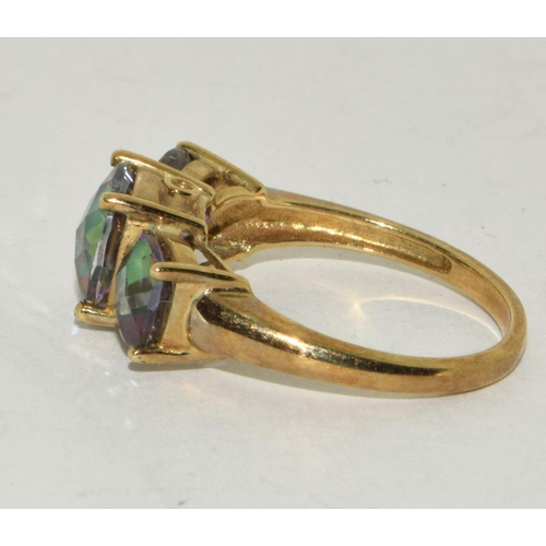 135 - 9ct Gold Ladies Mystic Topaz Ring. Size O