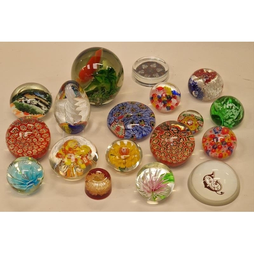 110 - A collection of decorative glass paperweights (18).