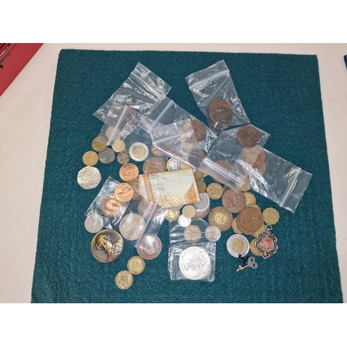 25 - Collection of vintage British and other coinage to include a silver medal.