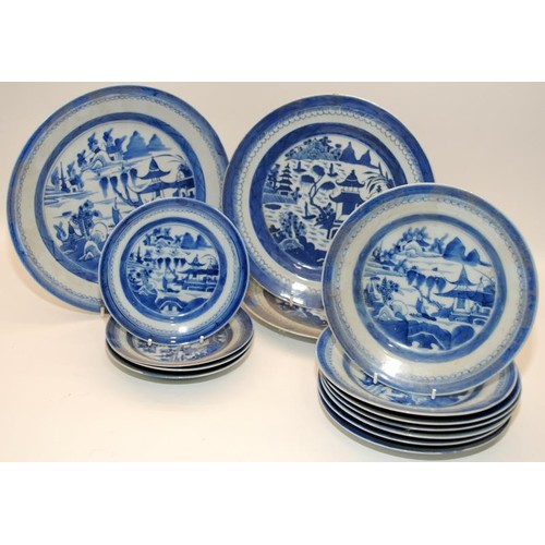 9 - A large collection of early Chinese blue & white export landscape scene porcelain, comprising three ... 