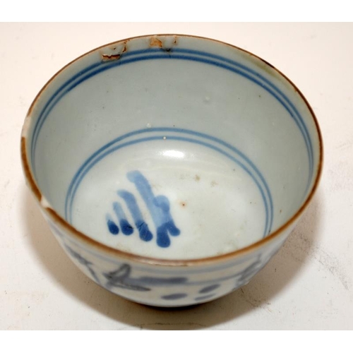 59 - 18th Century Chinese porcelain blue and white tea bowl, Qing dynasty (1636-1911)painted as a coastal... 