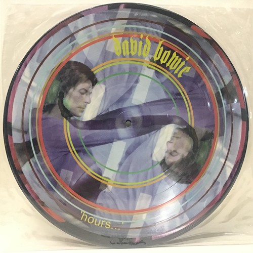 140 - DAVID BOWIE ‘HOURS’ RARE PROMO PICTURE DISC. Ex condition picture disc made in the USA on Virgin Rec... 